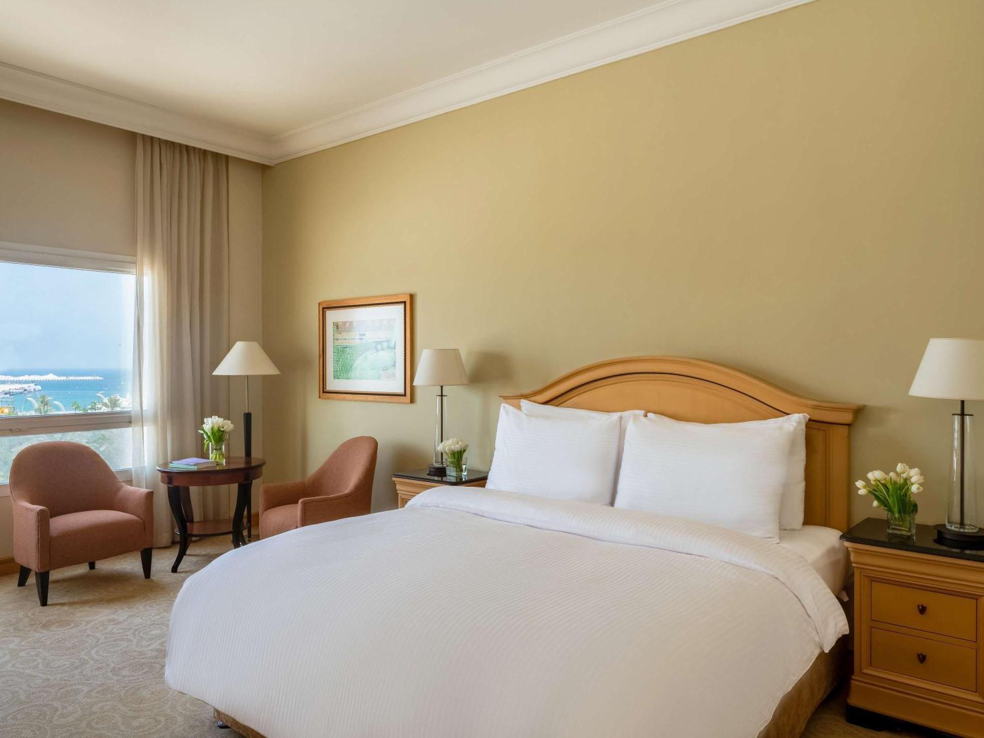 Moevenpick Hotel Doha Exterior foto