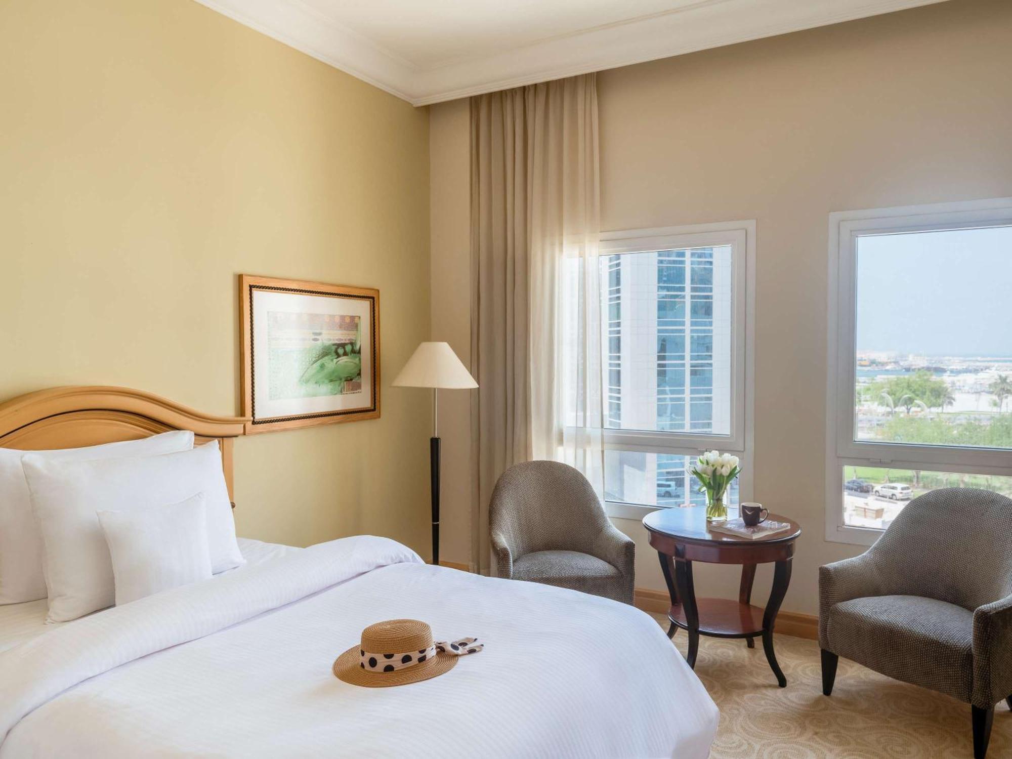 Moevenpick Hotel Doha Exterior foto